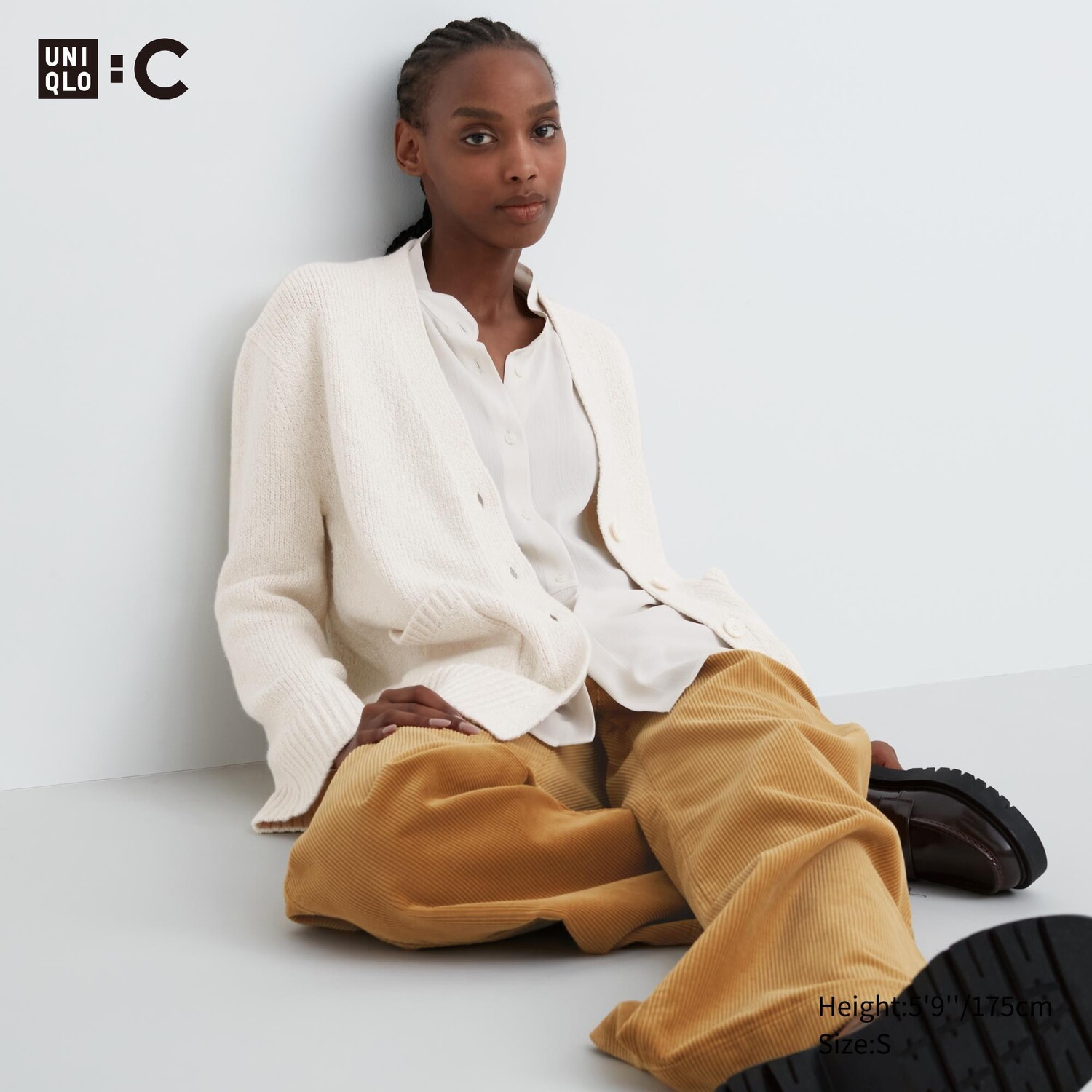 Кардиган мягкой вязки с расклешенным V-образным вырезом Uniqlo, кремовый, Бежевый
Кардиган мягкой вязки с расклешенным V-образным вырезом Uniqlo, кремовый, Бежевый