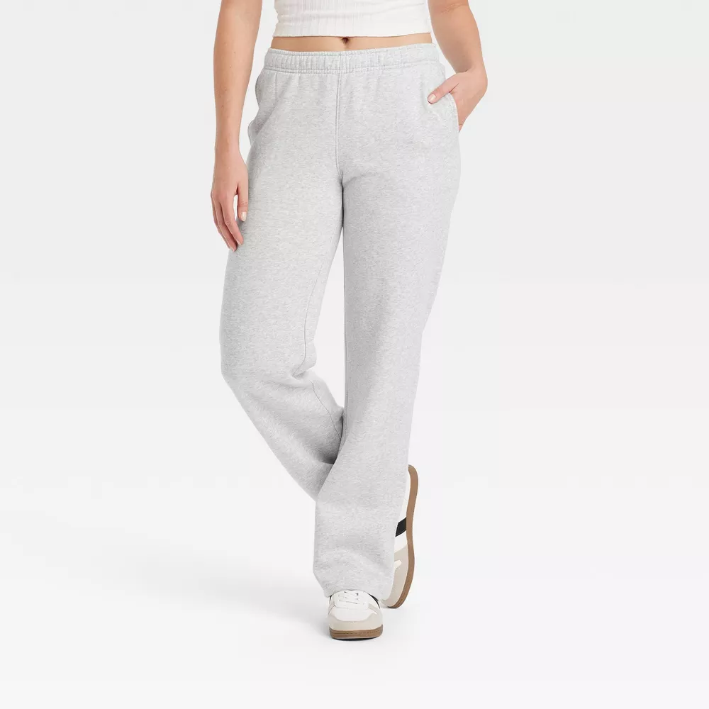 Женские спортивные штаны Leisure Studio средней посадки, прямые, трикотажные Universal Thread, цвет Heather Gray
Женские спортивные штаны Leisure Studio средней посадки, прямые, трикотажные Universal Thread, цвет Heather Gray
