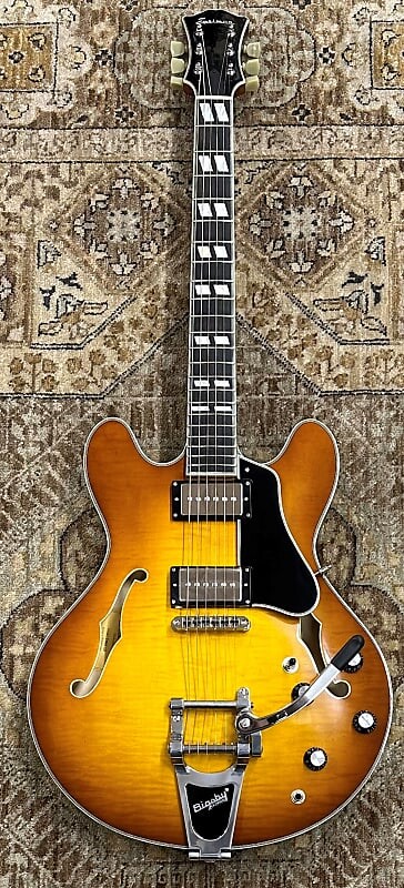 Электрогитара Eastman T486B-GB Deluxe Thinline Electric Guitar w/ Bigsby, Case, Setup #0818
Электрогитара Eastman T486B-GB Deluxe Thinline Electric Guitar w/ Bigsby, Case, Setup #0818