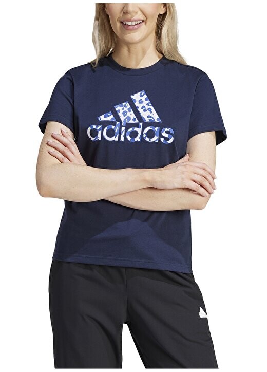 Синяя женская футболка стандартного кроя с круглым вырезом IT1424 W adidas, синий
Синяя женская футболка стандартного кроя с круглым вырезом IT1424 W adidas, синий