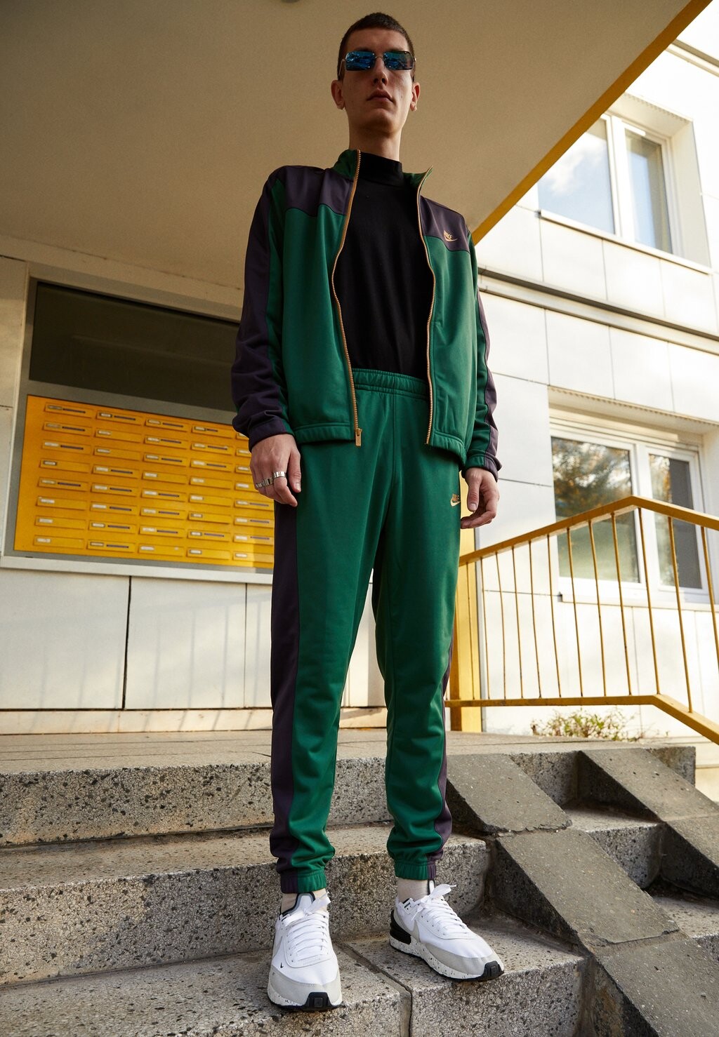 Спортивный костюм M NSW SPE PK TRK SUIT Nike Sportswear, цвет gorge green/elemental gold
Спортивный костюм M NSW SPE PK TRK SUIT Nike Sportswear, цвет gorge green/elemental gold