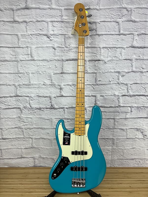 Басс гитара Fender American Professional II Jazz Bass Left-Handed with Maple Fretboard 2020 - Present - Miami Blue
Басс гитара Fender American Professional II Jazz Bass Left-Handed with Maple Fretboard 2020 - Present - Miami Blue