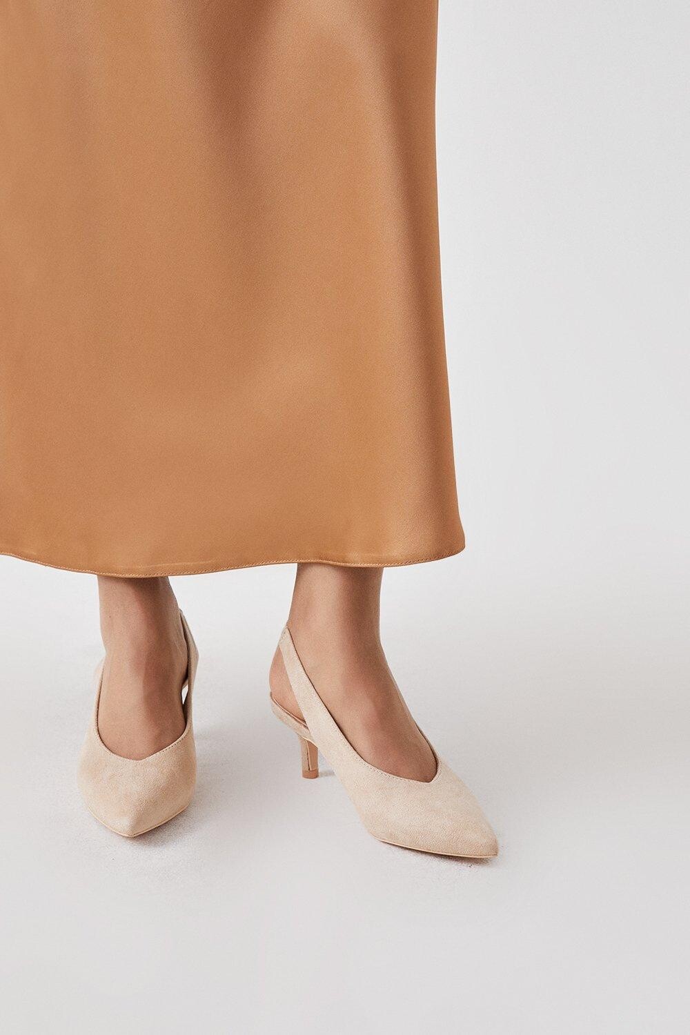 Принципы: корты с открытой пяткой на каблуке Daisy Kitten Heel Dorothy Perkins, бежевый
Принципы: корты с открытой пяткой на каблуке Daisy Kitten Heel Dorothy Perkins, бежевый