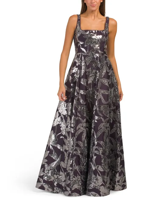Бальное платье без бретелек с квадратным вырезом Marchesa Notte, цвет Aubergine/Multi
Бальное платье без бретелек с квадратным вырезом Marchesa Notte, цвет Aubergine/Multi