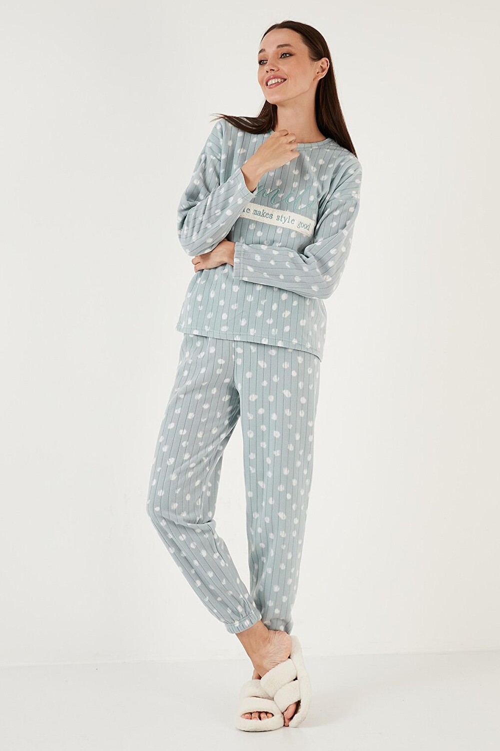 Пижамный комплект Polar Regular Fit с круглым вырезом 6571007 Lela, мятно-зеленый
Пижамный комплект Polar Regular Fit с круглым вырезом 6571007 Lela, мятно-зеленый