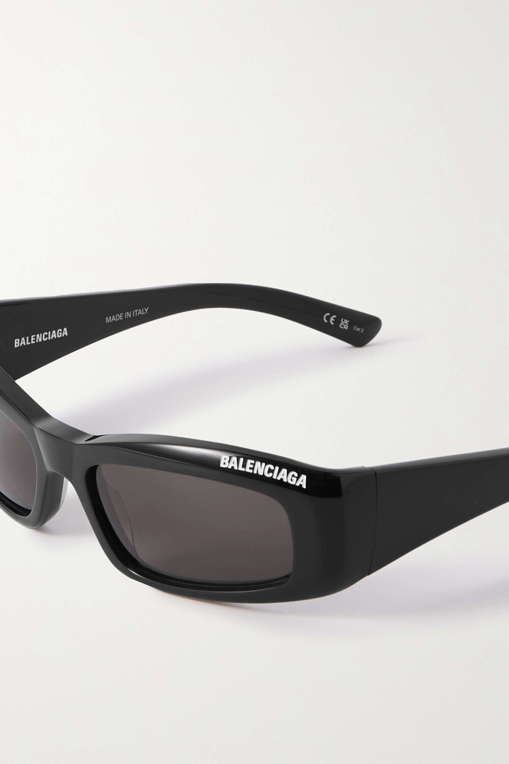 BALENCIAGA EYEWEAR солнцезащитные очки в прямоугольной оправе из ацетата, черный
BALENCIAGA EYEWEAR солнцезащитные очки в прямоугольной оправе из ацетата, черный