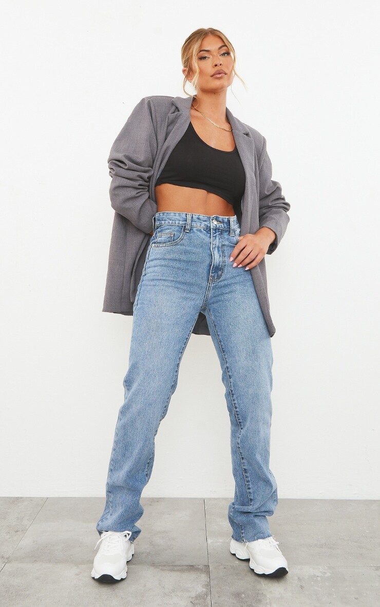 PrettyLittleThing Длинные прямые джинсы средней длины с необработанным краем
PrettyLittleThing Длинные прямые джинсы средней длины с необработанным краем