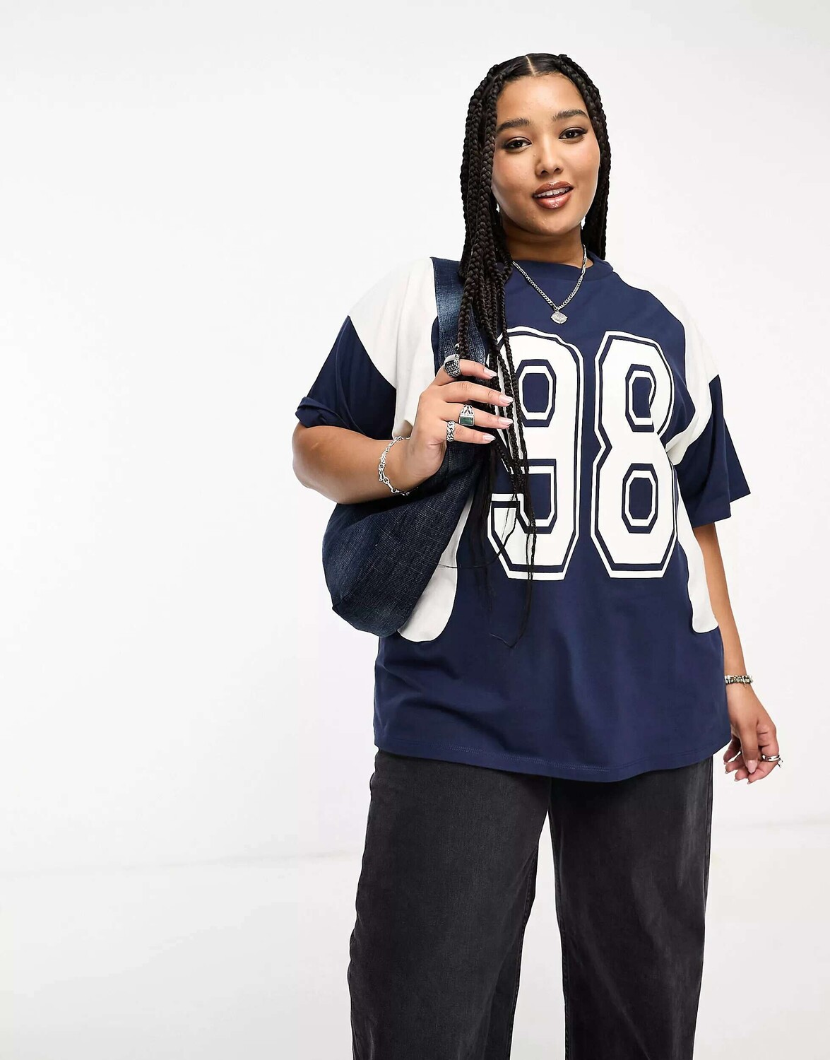 Оверсайз-футболка ASOS DESIGN Curve с изображением футбольного мяча 98 темно-синего цвета, Синий
Оверсайз-футболка ASOS DESIGN Curve с изображением футбольного мяча 98 темно-синего цвета, Синий