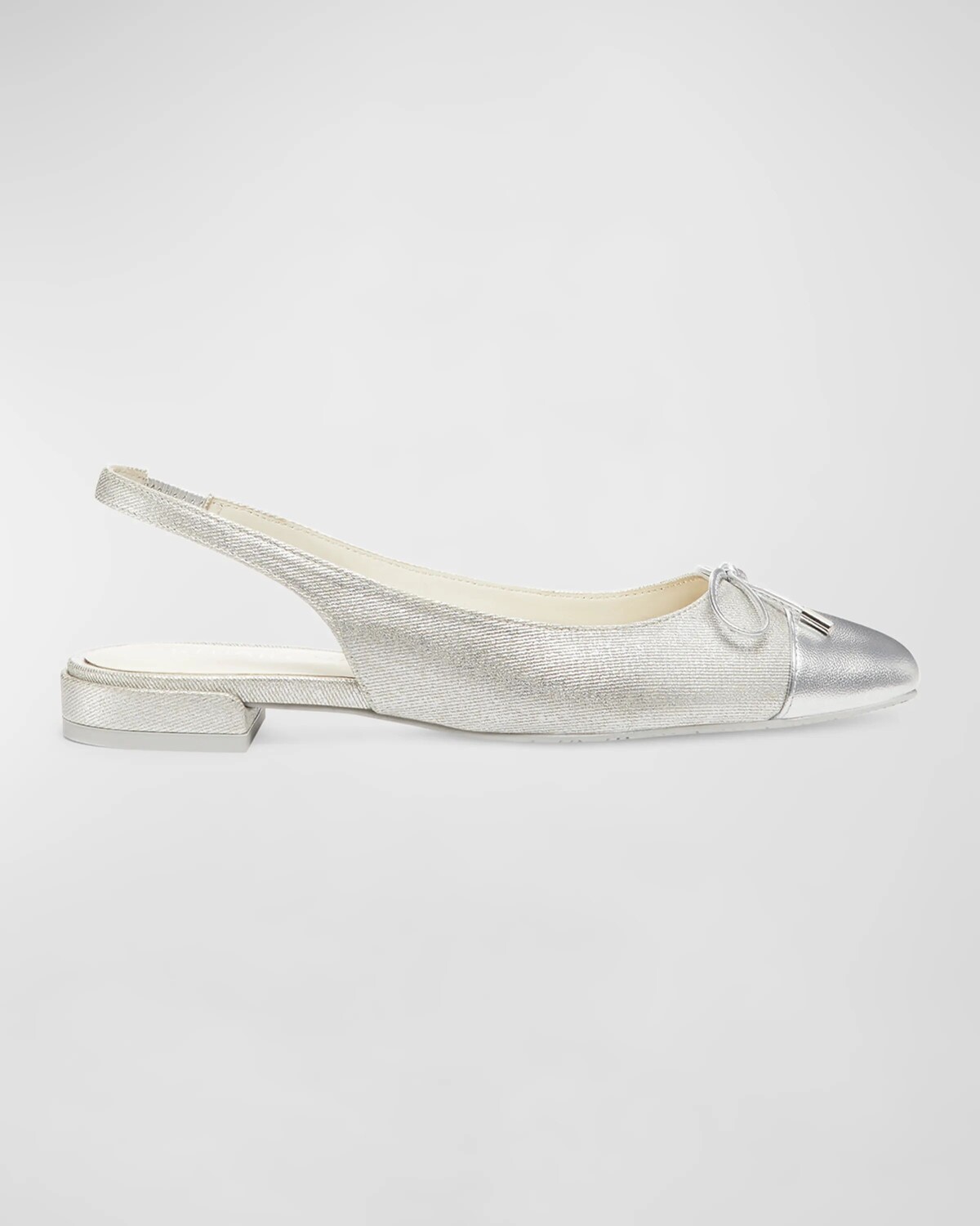 Гладкие балетки с металлизированным бантом и пяткой на пятке Stuart Weitzman, цвет Silver
Гладкие балетки с металлизированным бантом и пяткой на пятке Stuart Weitzman, цвет Silver