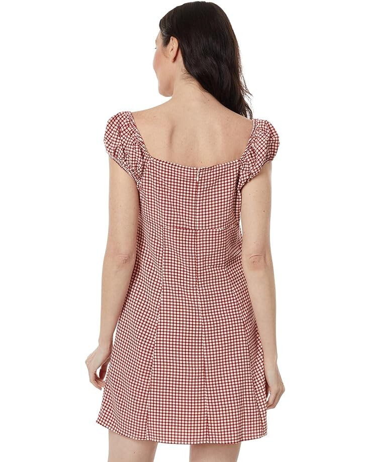 Платье Levi's Womens Clementine Cap Sleeve Dress, цвет Mimi Printed Check Bossa Nova Red
Платье Levi's Womens Clementine Cap Sleeve Dress, цвет Mimi Printed Check Bossa Nova Red