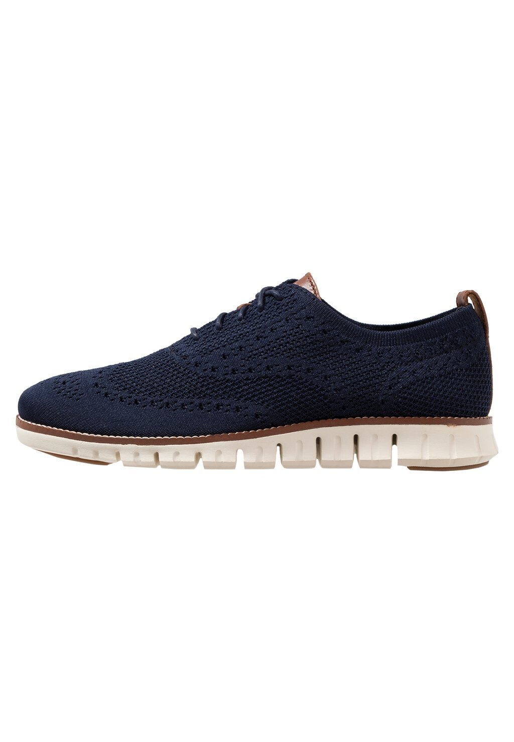 Спортивные туфли на шнуровке Stitchlite Oxford Cole Haan, цвет marine blue/ivory
Спортивные туфли на шнуровке Stitchlite Oxford Cole Haan, цвет marine blue/ivory