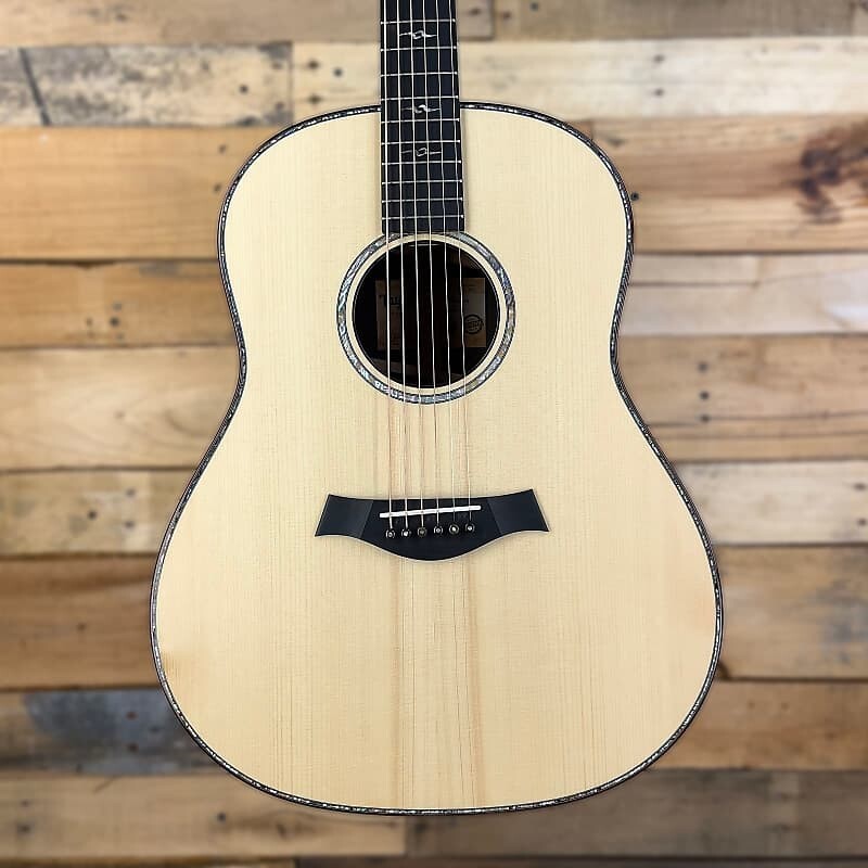 Акустическая гитара Taylor Custom Grand Pacific Adirondack/Rosewood Natural 2022
Акустическая гитара Taylor Custom Grand Pacific Adirondack/Rosewood Natural 2022