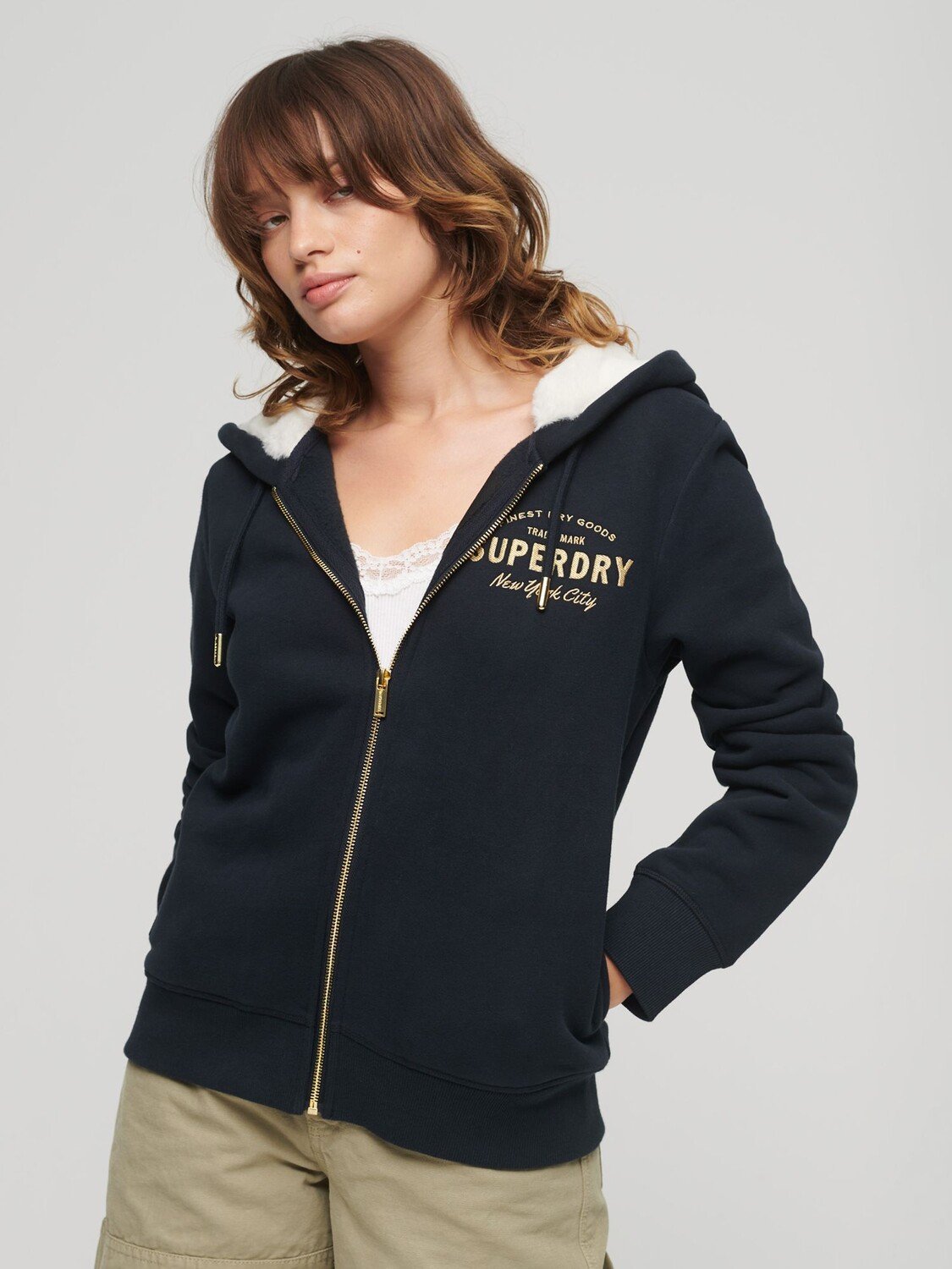 Толстовка Luxe с металлизированным логотипом на молнии спереди Superdry, затмение темно-синий
Толстовка Luxe с металлизированным логотипом на молнии спереди Superdry, затмение темно-синий