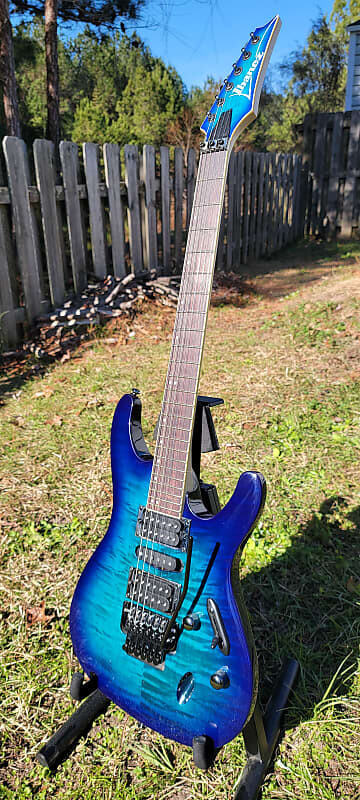 Электрогитара Ibanez S670QM-SPB Standard with Meranti Body, Rosewood Fretboard 2021 - Present - Sapphire Blue Burst
Электрогитара Ibanez S670QM-SPB Standard with Meranti Body, Rosewood Fretboard 2021 - Present - Sapphire Blue Burst