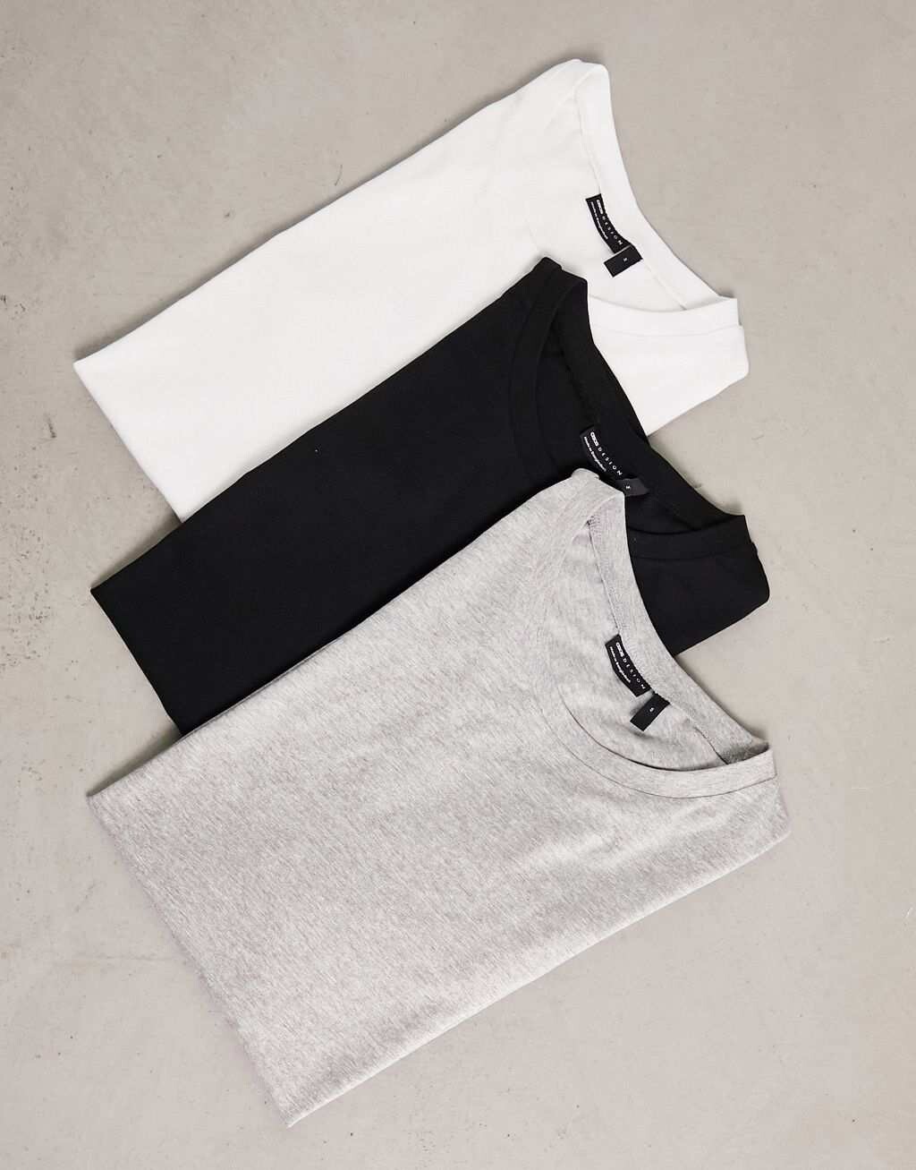 Комплект из трех футболок с круглым вырезом и закатанными рукавами ASOS DESIGN белого, серого и черного цветов., Черный
Комплект из трех футболок с круглым вырезом и закатанными рукавами ASOS DESIGN белого, серого и черного цветов., Черный