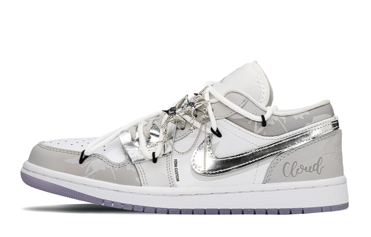 Кроссовки Air Jordan 1 Vintage Basketball Shoes Women's Low-top White/gray, белый/серый
Кроссовки Air Jordan 1 Vintage Basketball Shoes Women's Low-top White/gray, белый/серый