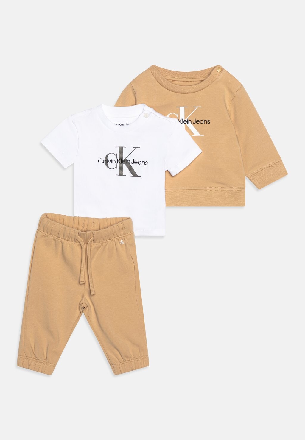 Толстовка NEWBORN MONOGRAM STARTER GIFTPACK UNISEX SET Calvin Klein Jeans, цвет warm sand
Толстовка NEWBORN MONOGRAM STARTER GIFTPACK UNISEX SET Calvin Klein Jeans, цвет warm sand