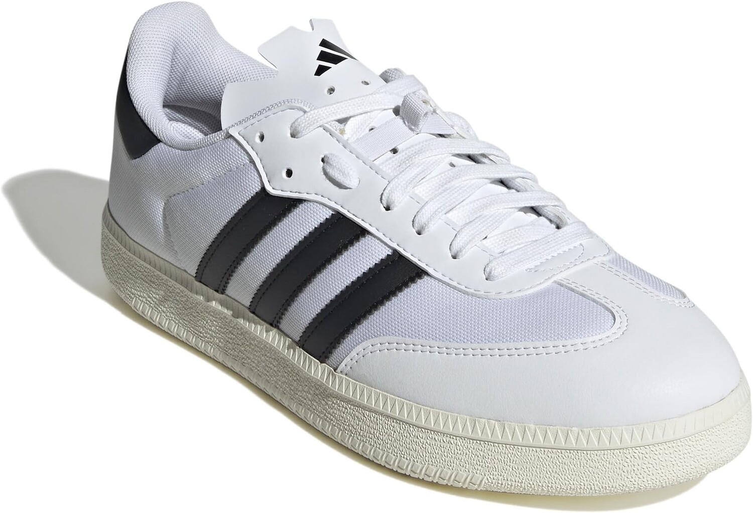 Кроссовки adidas Velosamba Made With Nature Cycling Shoe, цвет White/Black/Off-White
Кроссовки adidas Velosamba Made With Nature Cycling Shoe, цвет White/Black/Off-White