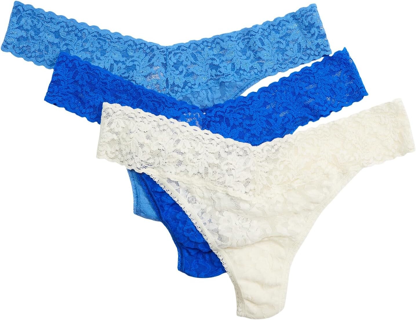 Комплект из 3 кружевных стрингов Signature с оригинальной посадкой Hanky Panky, цвет Ivory/Forget Me Not/Sapphire
Комплект из 3 кружевных стрингов Signature с оригинальной посадкой Hanky Panky, цвет Ivory/Forget Me Not/Sapphire