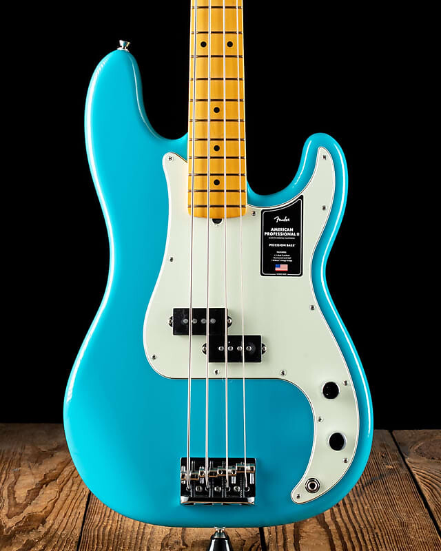Басс гитара Fender American Professional II Precision Bass - Miami Blue - Free Shipping
Басс гитара Fender American Professional II Precision Bass - Miami Blue - Free Shipping