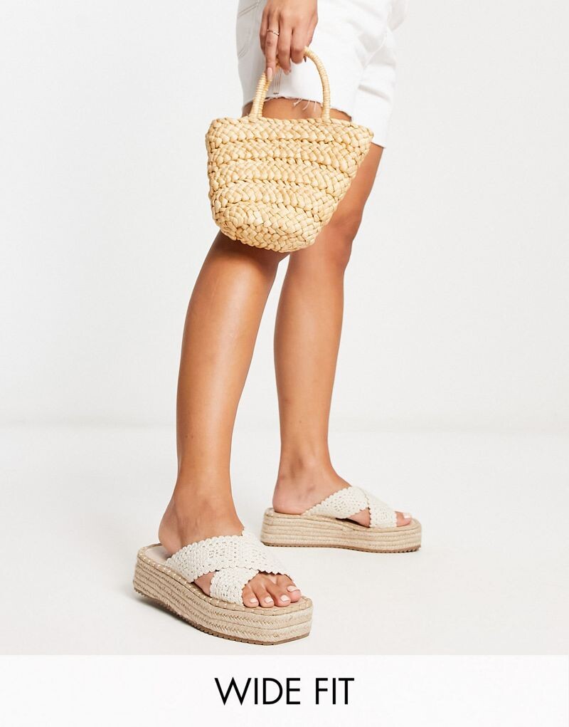 Натуральные туфли-мюли на плоской платформе, связанные крючком, ASOS DESIGN Wide Fit Jazlyn
Натуральные туфли-мюли на плоской платформе, связанные крючком, ASOS DESIGN Wide Fit Jazlyn