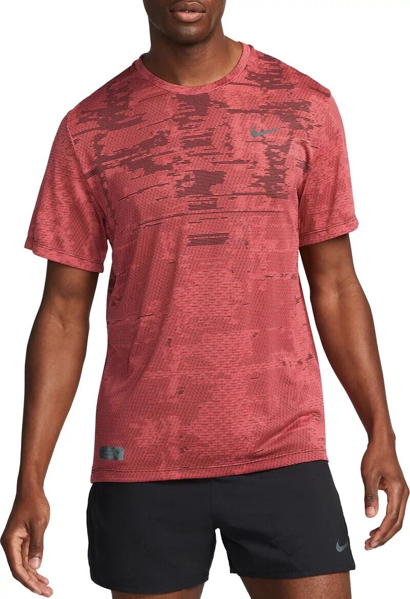 Мужская беговая футболка Nike Dri-FIT ADV Run Division Techknit с короткими рукавами, красный
Мужская беговая футболка Nike Dri-FIT ADV Run Division Techknit с короткими рукавами, красный