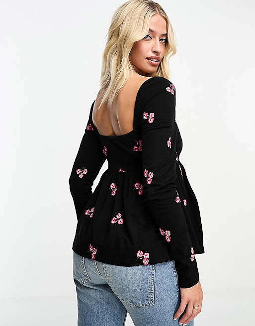 Черный топ с квадратным вырезом и красной цветочной вышивкой ASOS DESIGN Maternity
Черный топ с квадратным вырезом и красной цветочной вышивкой ASOS DESIGN Maternity