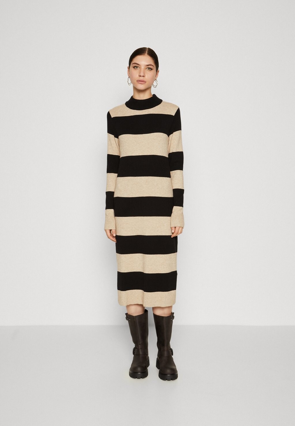 Платье Point VILA ПЛАТЬЕ МИДИ VIRIL CREWNECK STRIPED, цвет natural melange/black
Платье Point VILA ПЛАТЬЕ МИДИ VIRIL CREWNECK STRIPED, цвет natural melange/black