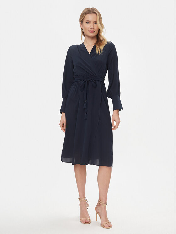 Платье на каждый день, стандартного кроя Rinascimento, синий
Платье на каждый день, стандартного кроя Rinascimento, синий