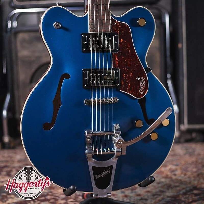 Электрогитара Gretsch G2622T Streamliner Center Block Double-Cut with Bigsby - Dark Denim
Электрогитара Gretsch G2622T Streamliner Center Block Double-Cut with Bigsby - Dark Denim