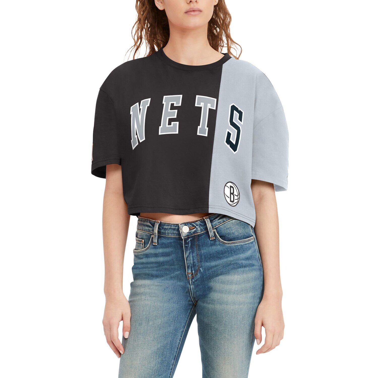 Женская черная/белая укороченная футболка свободного кроя Tommy Jeans Brooklyn Nets Betsy, Черный
Женская черная/белая укороченная футболка свободного кроя Tommy Jeans Brooklyn Nets Betsy, Черный