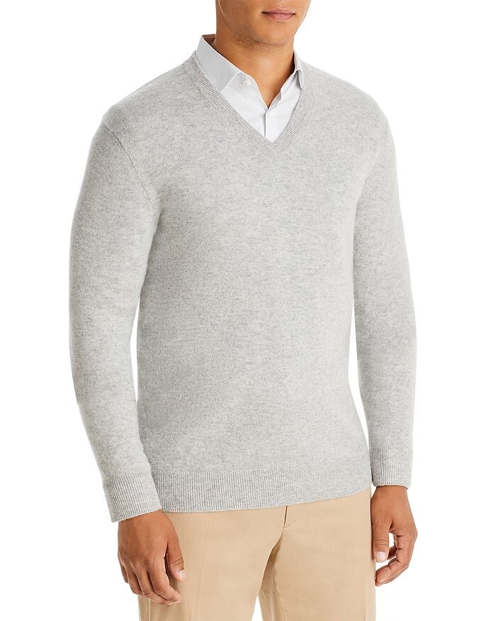 Кашемировый свитер с V-образным вырезом — 100% эксклюзив The Men's Store at Bloomingdale's, Серый
Кашемировый свитер с V-образным вырезом — 100% эксклюзив The Men's Store at Bloomingdale's, Серый