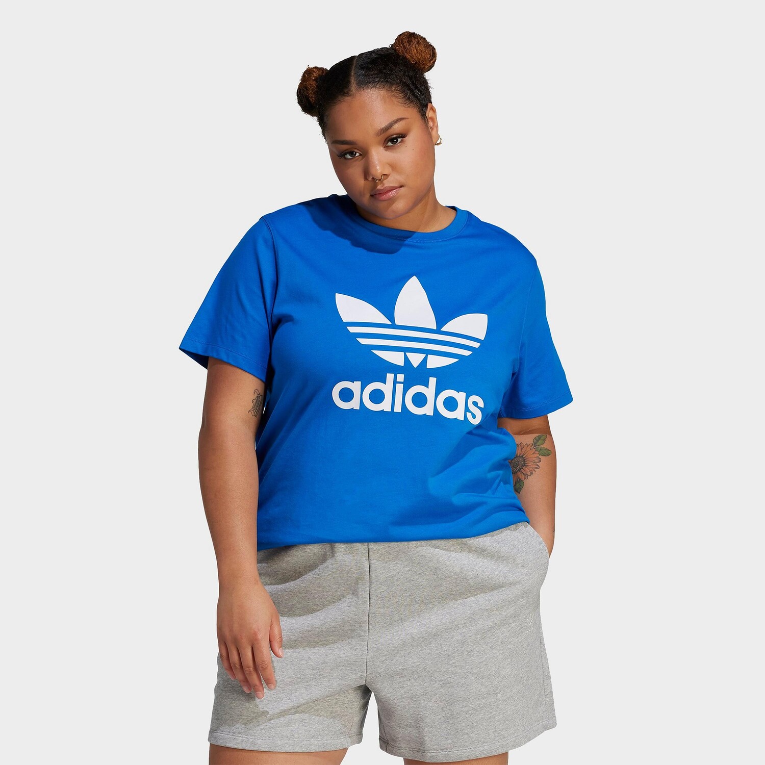 Женская футболка adidas Originals adicolor Classics с трилистником (большие размеры), синий
Женская футболка adidas Originals adicolor Classics с трилистником (большие размеры), синий