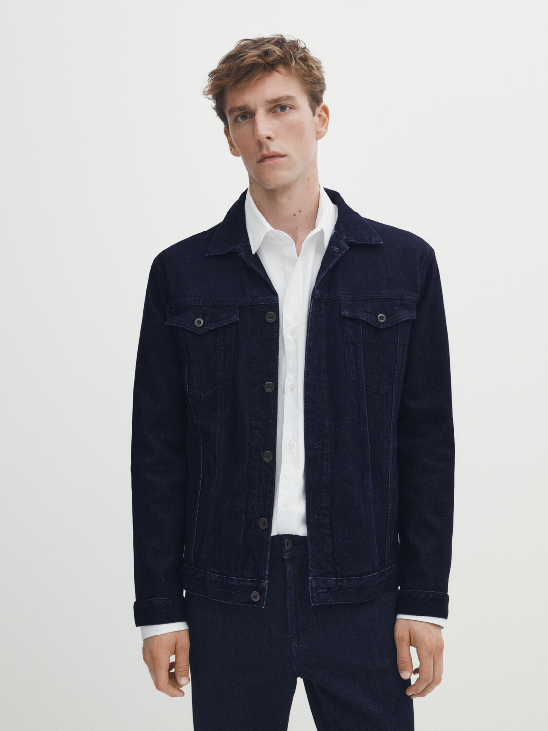 Координационная куртка из джинсовой стирки с прополаскиванием Massimo Dutti, индиго
Координационная куртка из джинсовой стирки с прополаскиванием Massimo Dutti, индиго