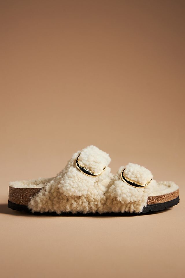 Сандали с большой пряжкой Birkenstock Arizona из искусственного меха, eggshell teddy
Сандали с большой пряжкой Birkenstock Arizona из искусственного меха, eggshell teddy