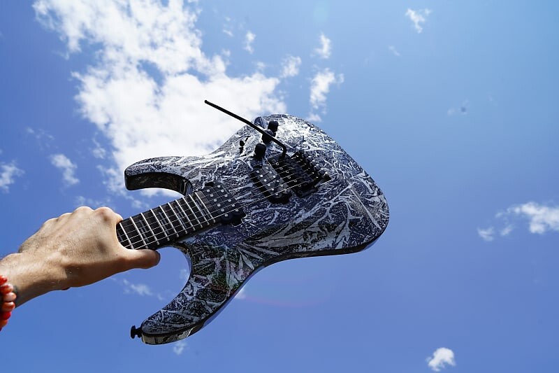 Электрогитара Schecter Diamond Series PROTOTYPE C-1FR Silver Mountain w/Lundgrens 6-String Electric Guitar
Электрогитара Schecter Diamond Series PROTOTYPE C-1FR Silver Mountain w/Lundgrens 6-String Electric Guitar