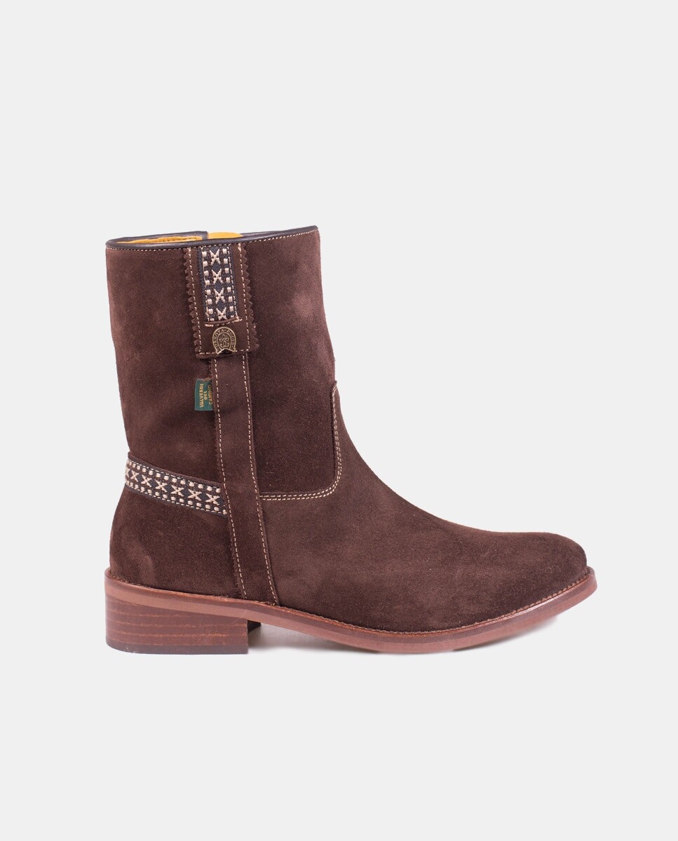 Женские ботильоны из замши в стиле кантри с вышивкой на ручке и спинке Dakota Boots, коричневый
Женские ботильоны из замши в стиле кантри с вышивкой на ручке и спинке Dakota Boots, коричневый
