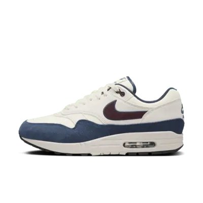 Кроссовки Nike Air Max 1, цвет Coconut Milk/Armory Navy/Light Orewood Brown/Burgundy Crush
Кроссовки Nike Air Max 1, цвет Coconut Milk/Armory Navy/Light Orewood Brown/Burgundy Crush