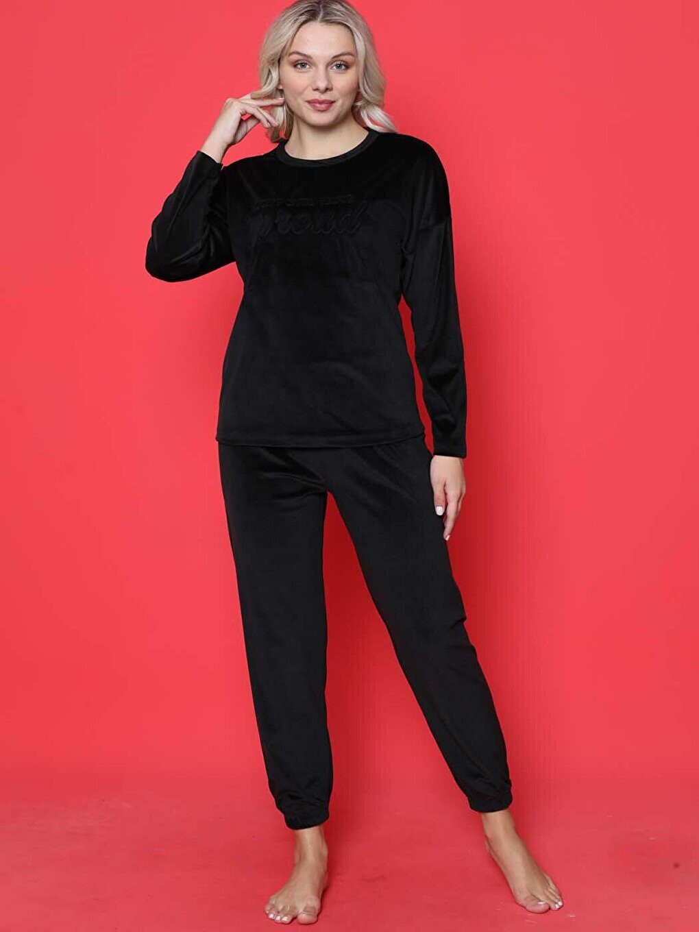 Молодежный пижамный комплект French Velvet Proud с принтом и эластичными штанинами Seasonal W20422249 ahengim, черный
Молодежный пижамный комплект French Velvet Proud с принтом и эластичными штанинами Seasonal W20422249 ahengim, черный