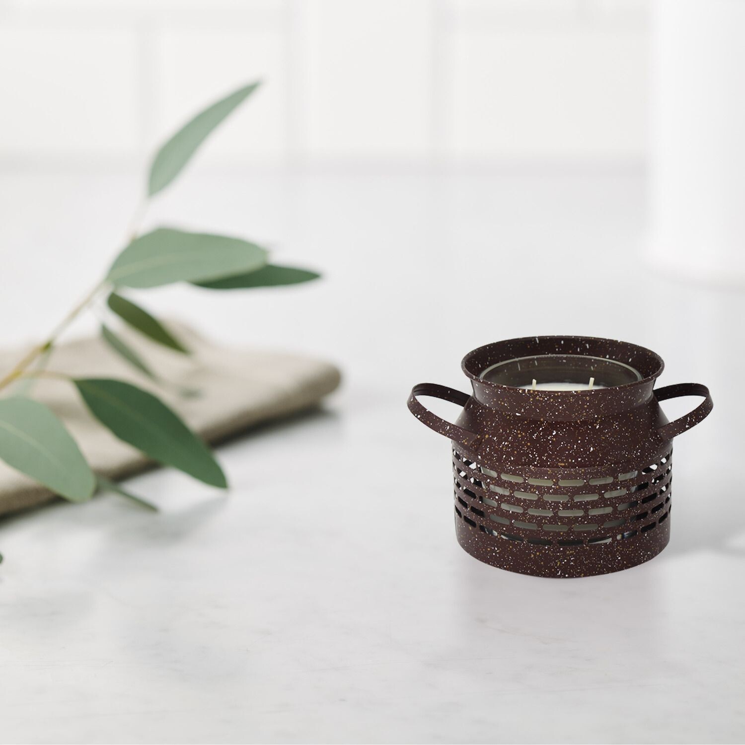 Sonoma Goods For Life Перфорированный металлический декор для стола в форме свечи
Sonoma Goods For Life Перфорированный металлический декор для стола в форме свечи