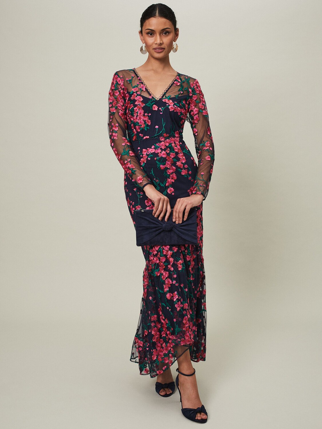 Phase Eight Collection 8 Платье макси Trisha с цветочной вышивкой, темно-синий/розовый
Phase Eight Collection 8 Платье макси Trisha с цветочной вышивкой, темно-синий/розовый