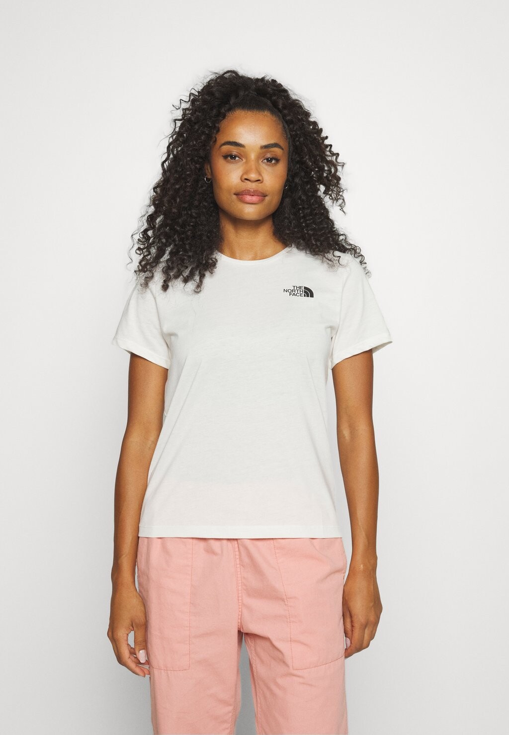 Спортивная футболка ФУТБОЛКА FOUNDATION GRAPHIC TEE The North Face, гардения белая/черная
Спортивная футболка ФУТБОЛКА FOUNDATION GRAPHIC TEE The North Face, гардения белая/черная