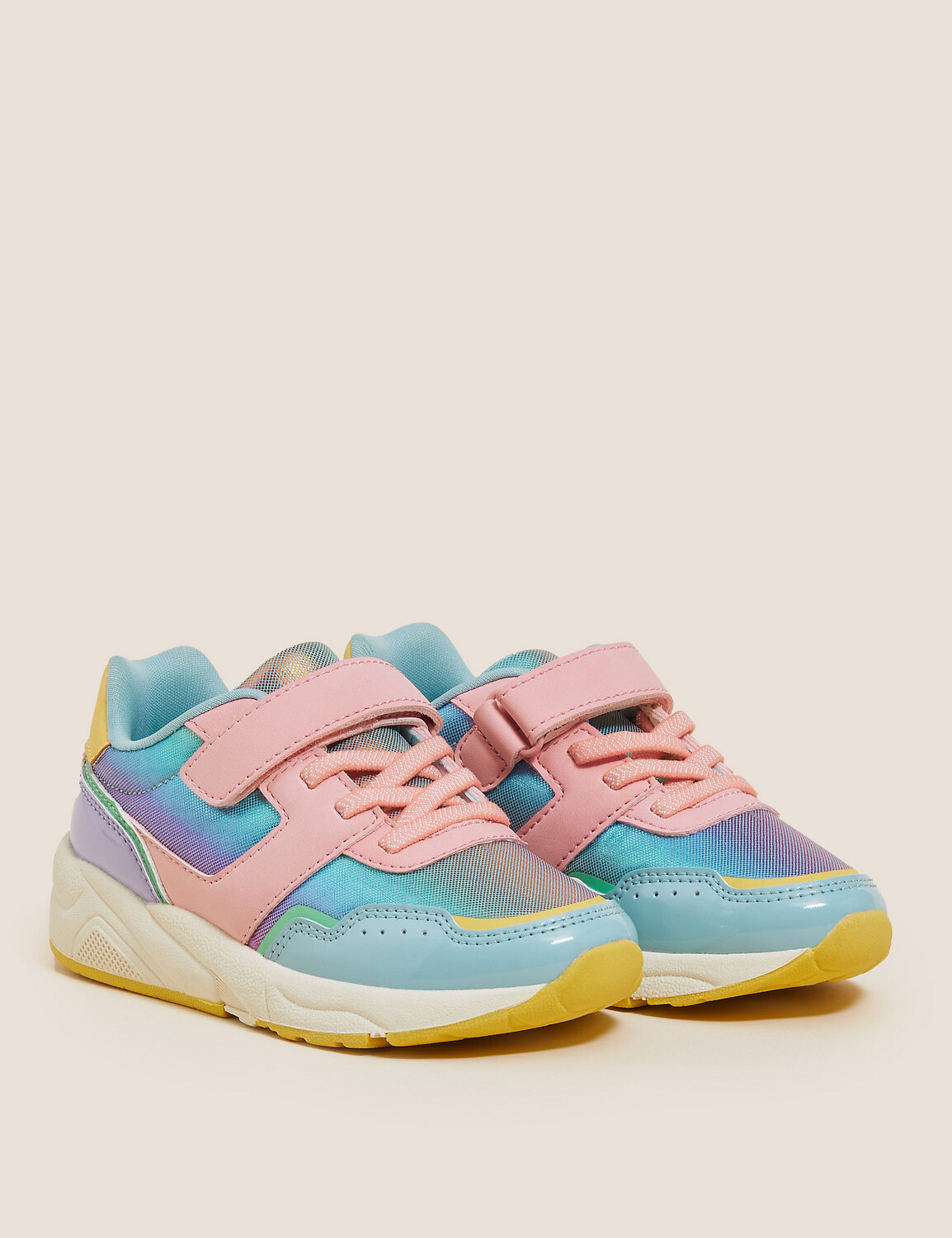 Детские кроссовки Freshfeet Rainbow Riptape (4 маленьких — 13 маленьких) Marks & Spencer, мульти
Детские кроссовки Freshfeet Rainbow Riptape (4 маленьких — 13 маленьких) Marks & Spencer, мульти