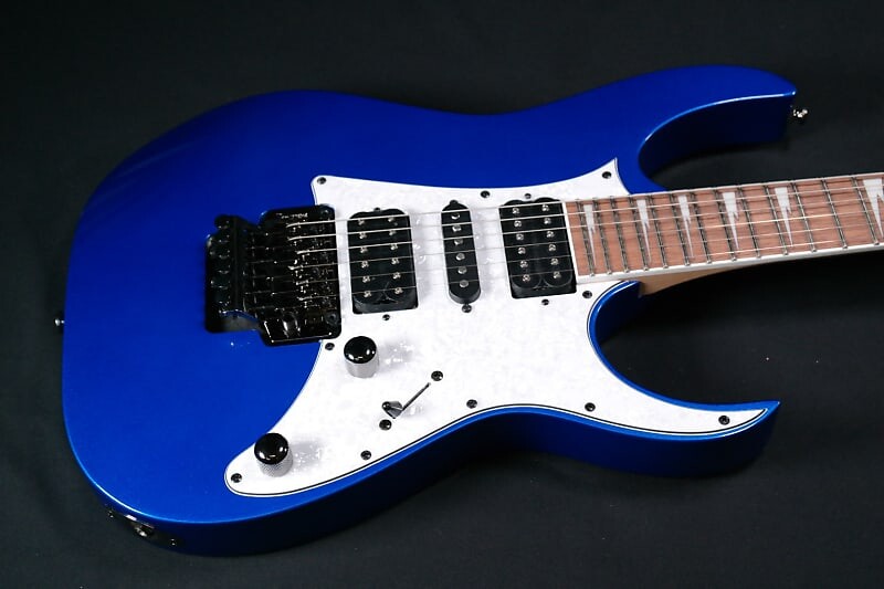 Электрогитара Ibanez RG450DXSLB RG Standard 6str Electric Guitar - Starlight Blue 417
Электрогитара Ibanez RG450DXSLB RG Standard 6str Electric Guitar - Starlight Blue 417