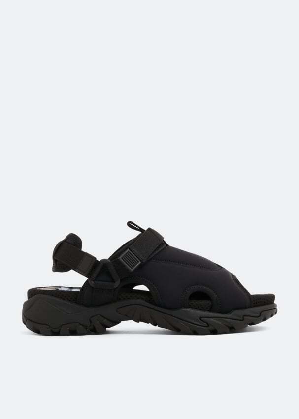 

Сандалии MCQ L11 sandals, черный