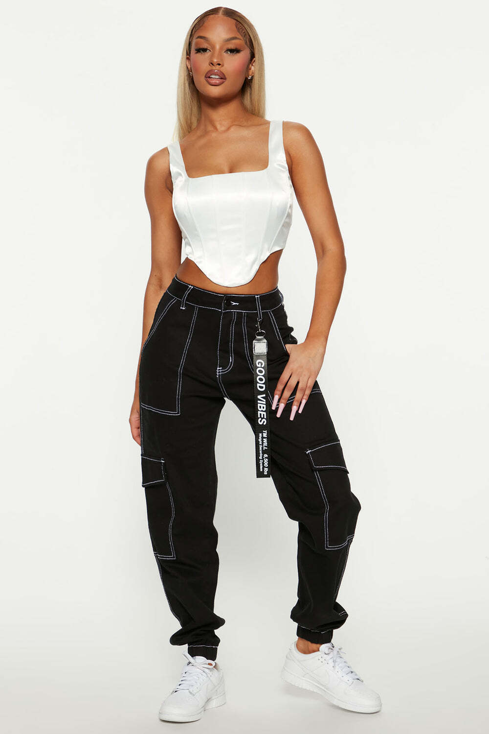 

Брюки карго Fashion Nova RJJ20379FN, черный