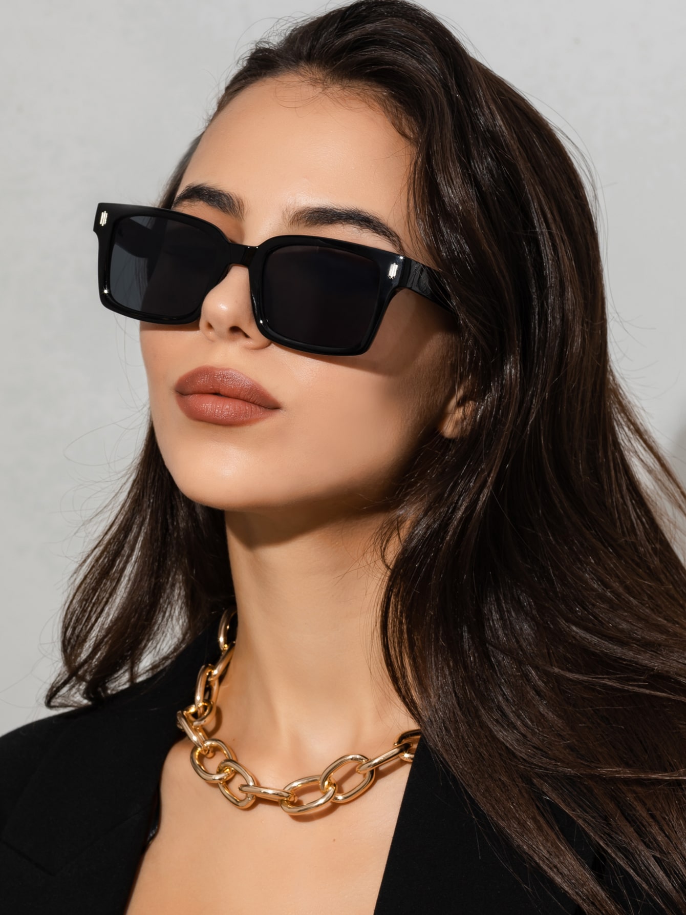 1 шт. женские модные квадратные солнцезащитные очки в пластиковой оправе