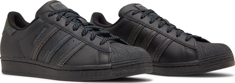 Superstar adidas deals noir brillante