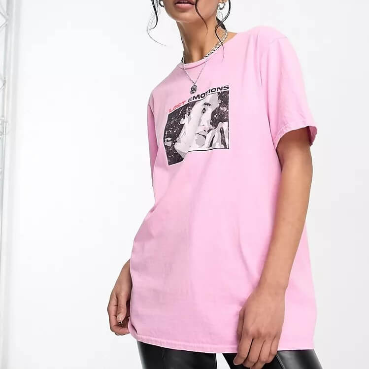 Футболка Asos Design Graphic, розовый футболка с круглым вырезом и короткими рукавами nimi m черный