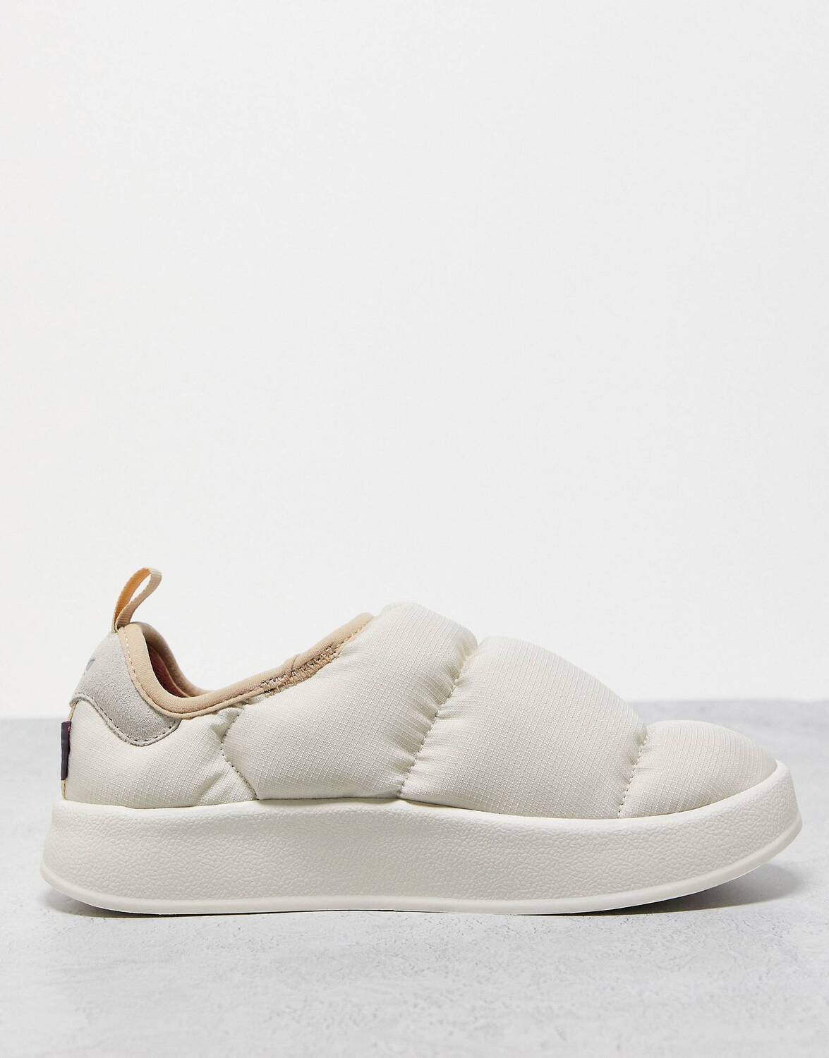 

Серые кроссовки adidas Originals Puffylette с белыми деталями